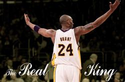 开云体育入口-轰鸣赛道与寂静绿茵，莫德里奇在舞台的交点