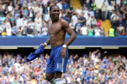 开云体育在线-绿茵场上的骑士精神，欧冠半决赛中击溃公牛的跨界传奇