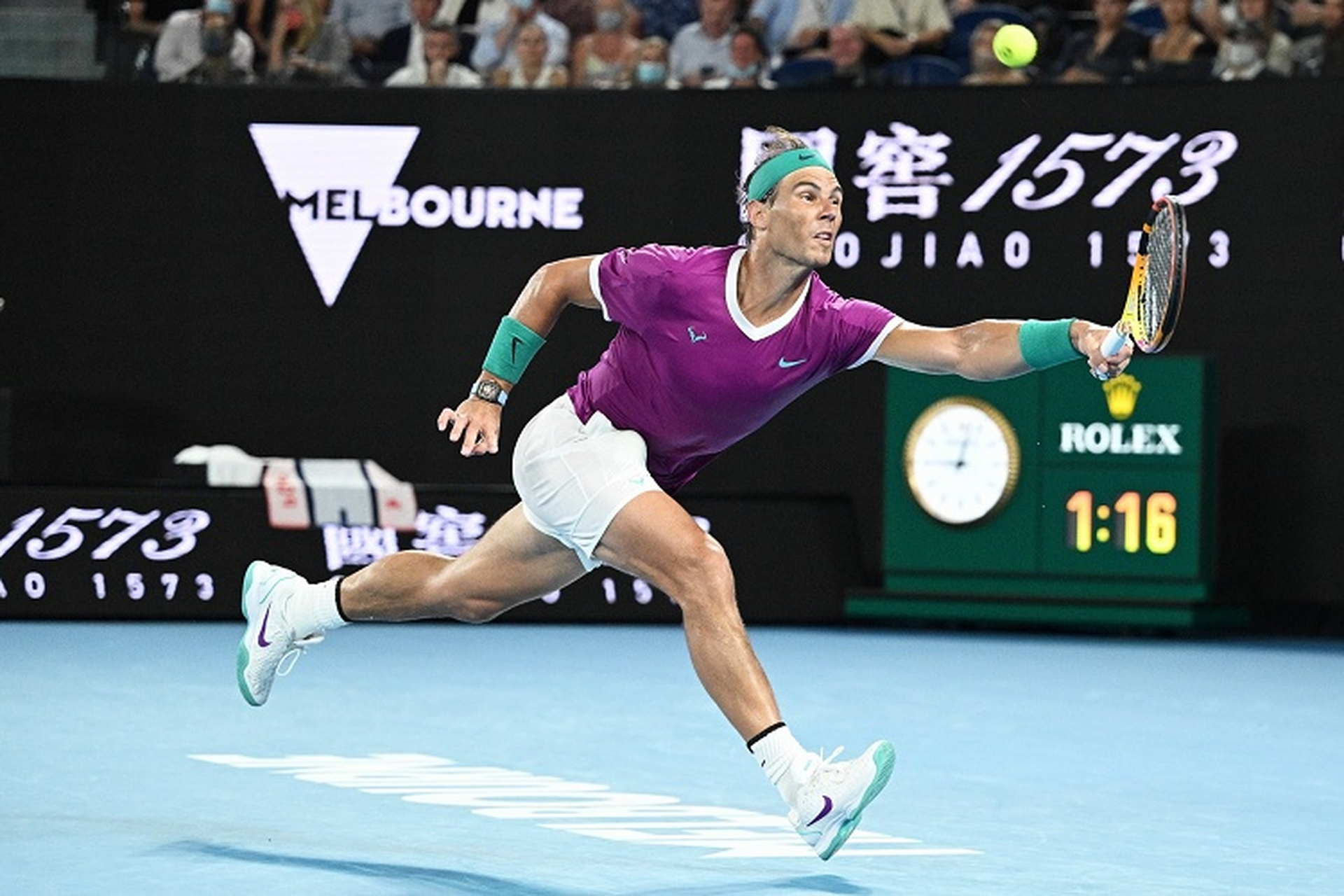 西班牙网球队完胜意大利网球队，纳达尔制霸全场