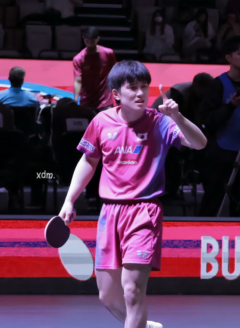 英国乒乓球队轻取法国乒乓球队，张本智和送出助攻