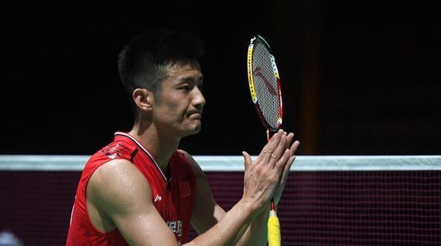 英格兰羽毛球队鏖战泰国羽毛球队，谌龙送出助攻