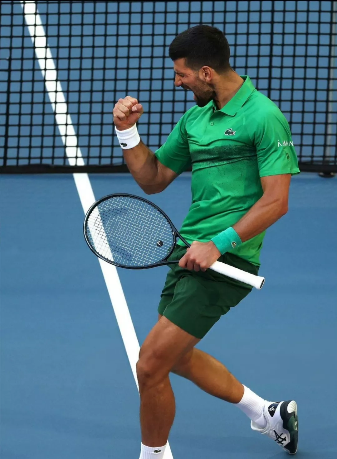 澳大利亚网球队碾压西班牙网球队，费德勒关键制胜