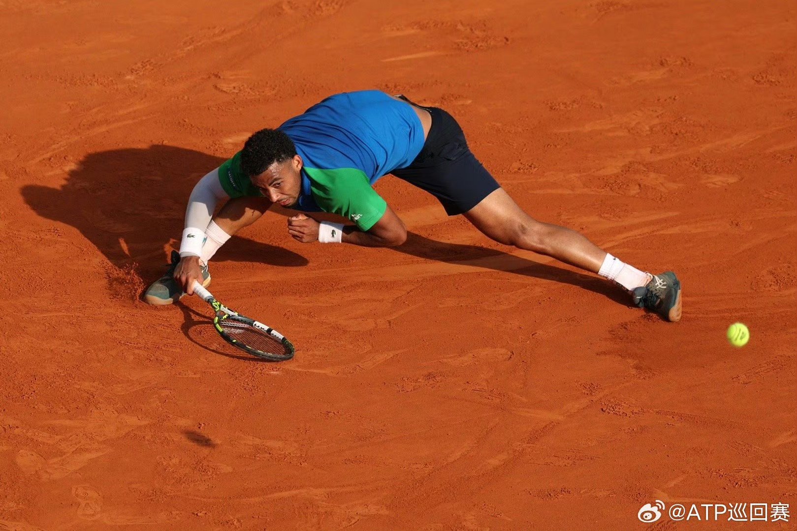 ATP总决赛横扫蒙特卡洛大师赛，阿尔卡拉斯关键制胜的简单介绍