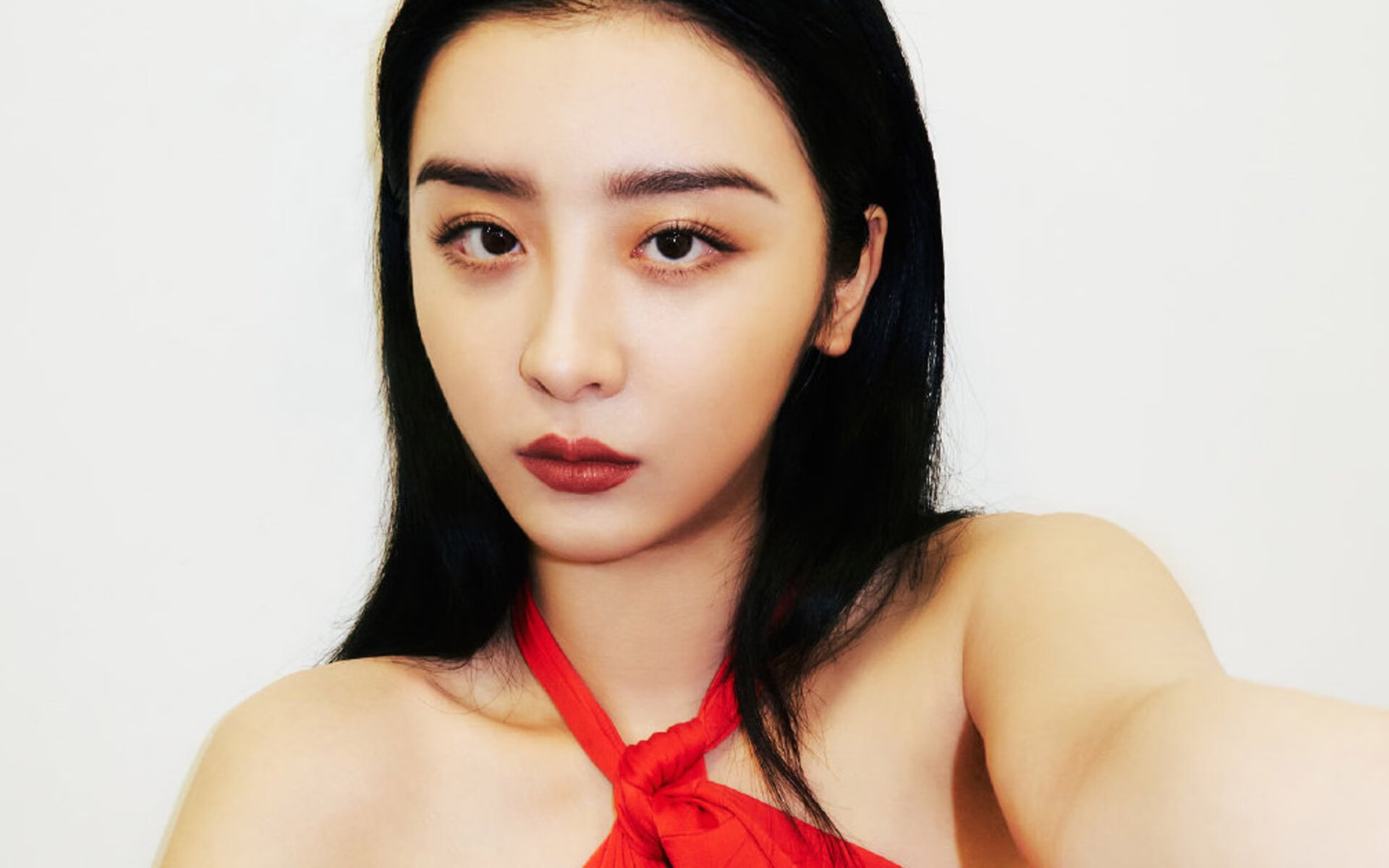 围场双面战,威廉姆斯鏖战阿斯顿马丁,勒克莱尔独舞中游风暴