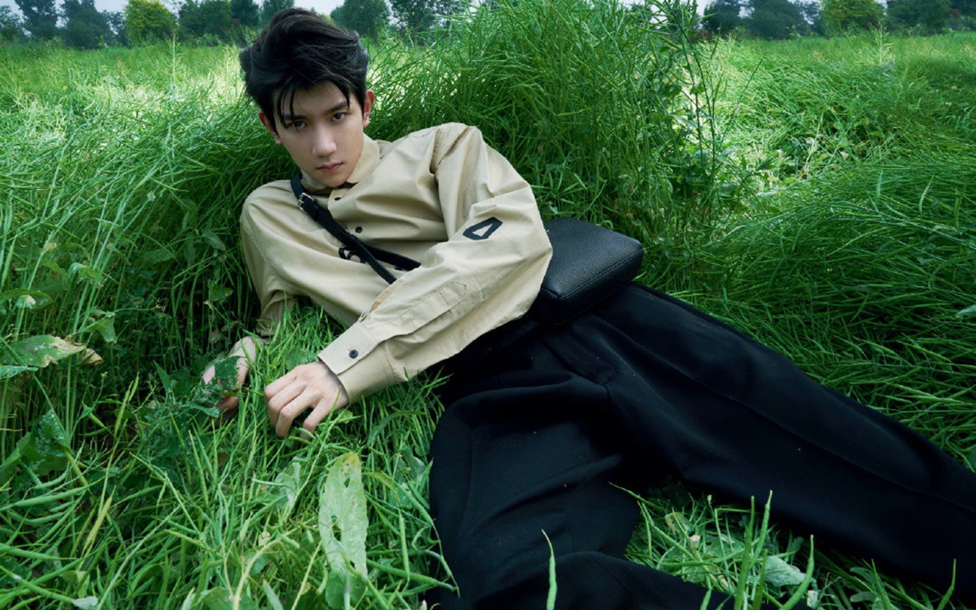 平庸之躯,那个雨夜,欧冠淘汰赛的真理被一只平凡的手攥住