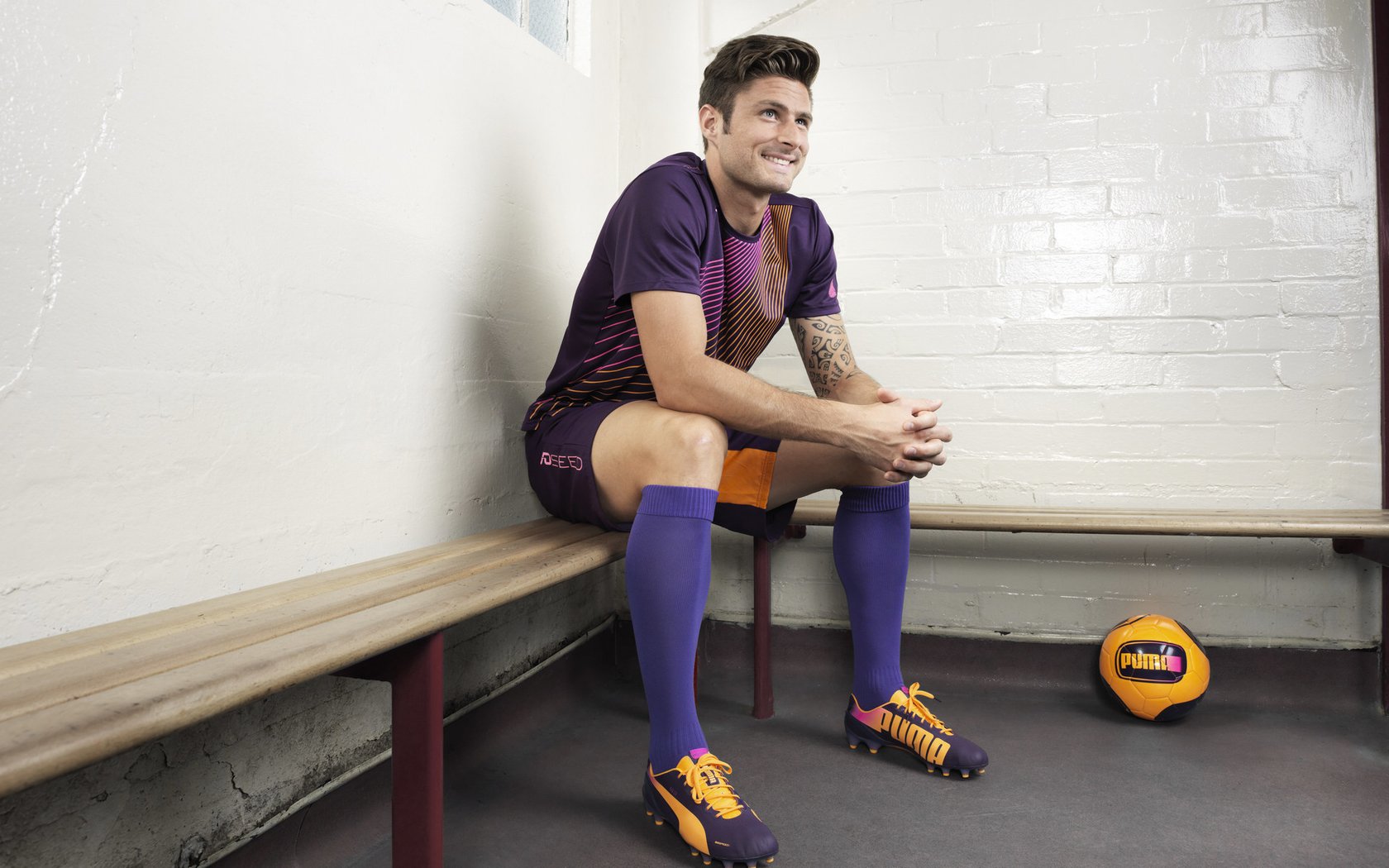 从绿茵场到硬木地板，法比尼奥的后腰哲学如何诠释澳大利亚式翻盘奇迹