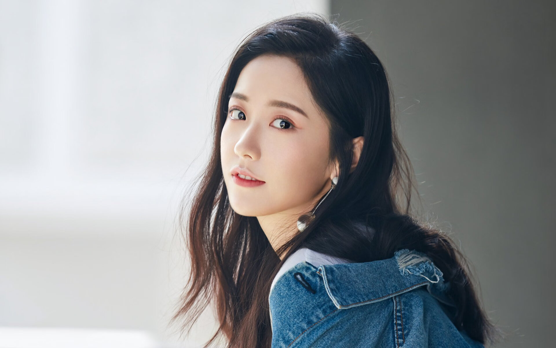 雷霆制霸猛龙,英格拉姆化身关键先生,引爆赛场奇迹